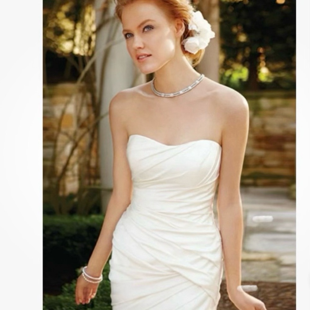 Casablanca Bridal Style 2037 Brand new, w/tags, in sizes - 4, 6, 8 all perfect!